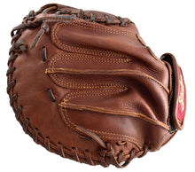 back view of the Shoeless Jane 32" Fastpitch Catcher's Mitt